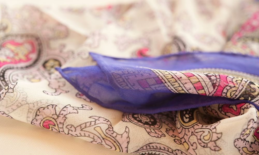 The Best Way to Tie a Silk Scarf on Your Head for Sleeping for Muriersilk – Luxury Silk Scarves, Bonnets & Sleepwear Accessories maintaining your silk scarf for longevity