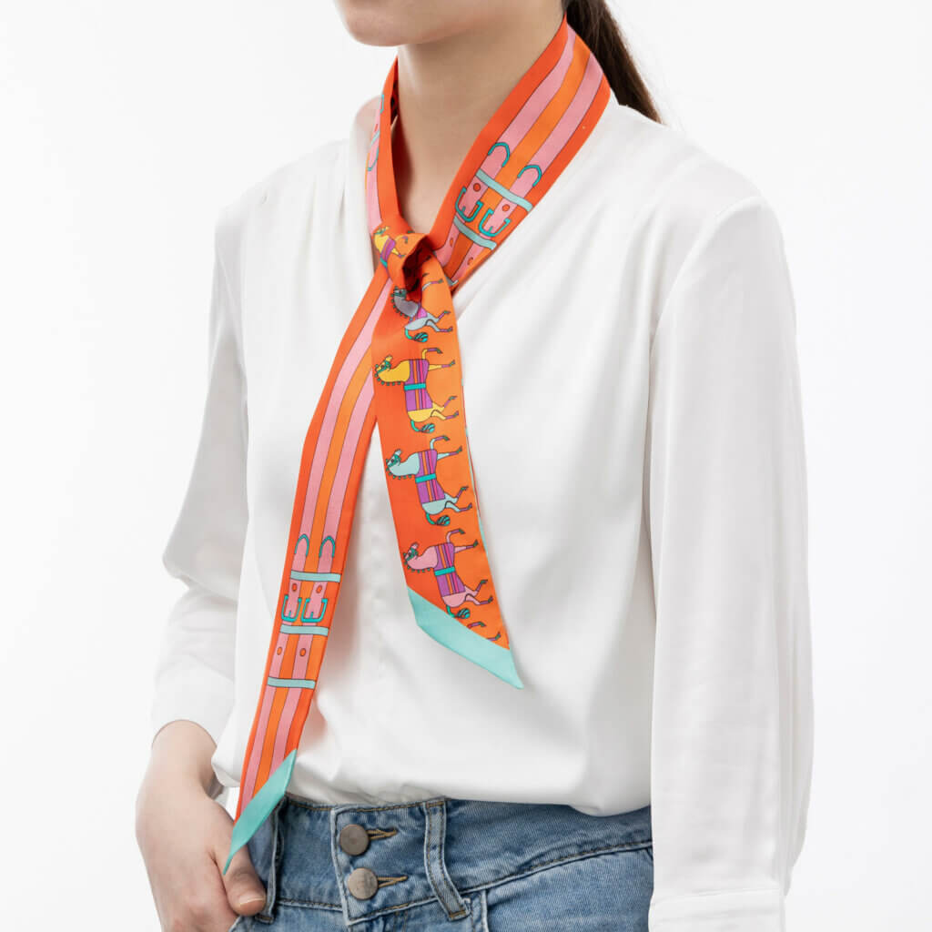 Why Do Eastern Europeans Wear Scarves? - Muriersilk