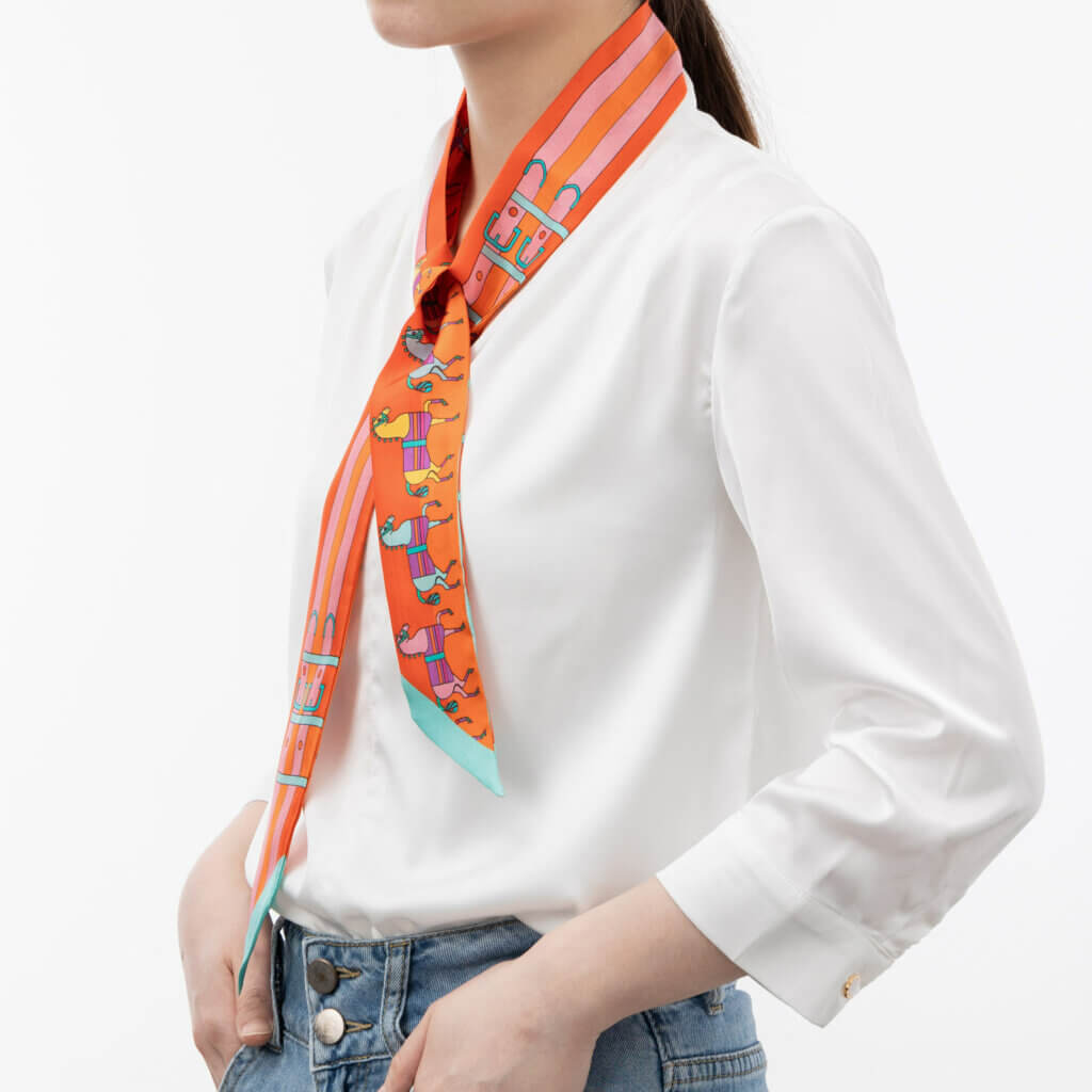 Why Do Eastern Europeans Wear Scarves? - Muriersilk