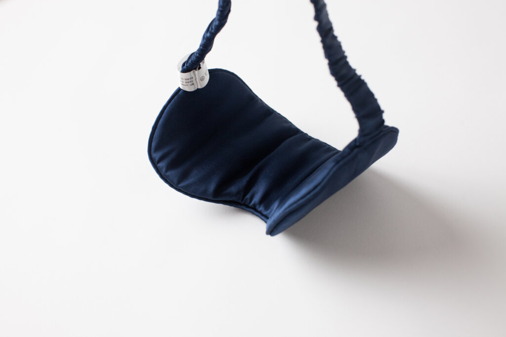 Is it good to use sleeping mask every night? - Muriersilk