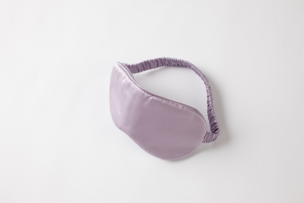 Is it good to use sleeping mask every night? - Muriersilk